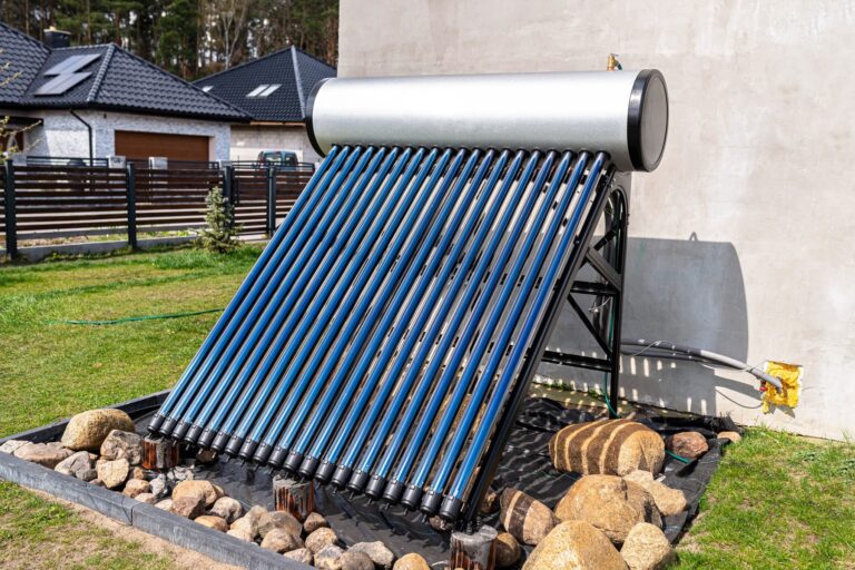 How-Does-a-DIY-Solar-Water-Heater-Work_GettyImages-1395492036